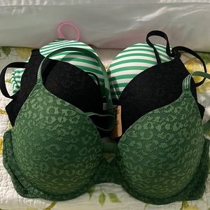 Pink by VS bundle bras 34C